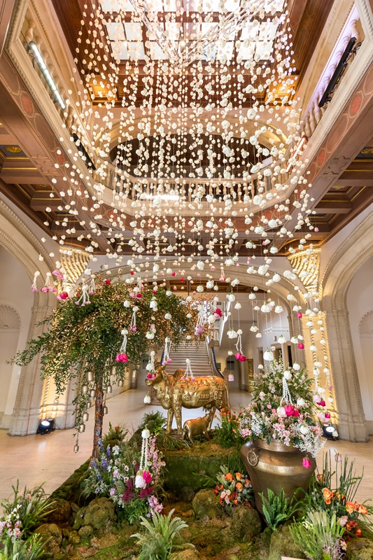 Art Alive decor in San Diego Museum rotunda